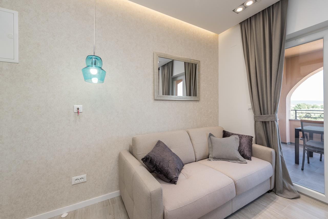 Luxury Apartments Garden Sukosan Luaran gambar