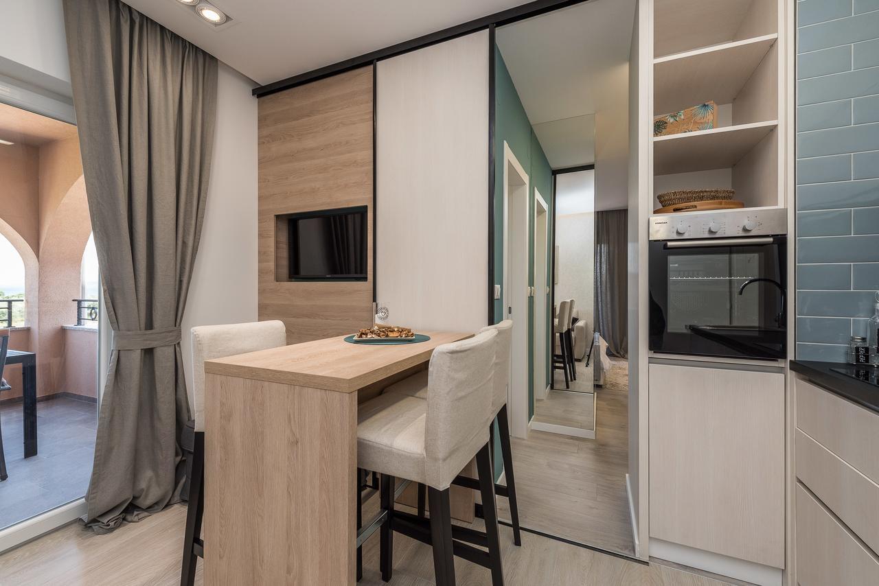 Luxury Apartments Garden Sukosan Luaran gambar