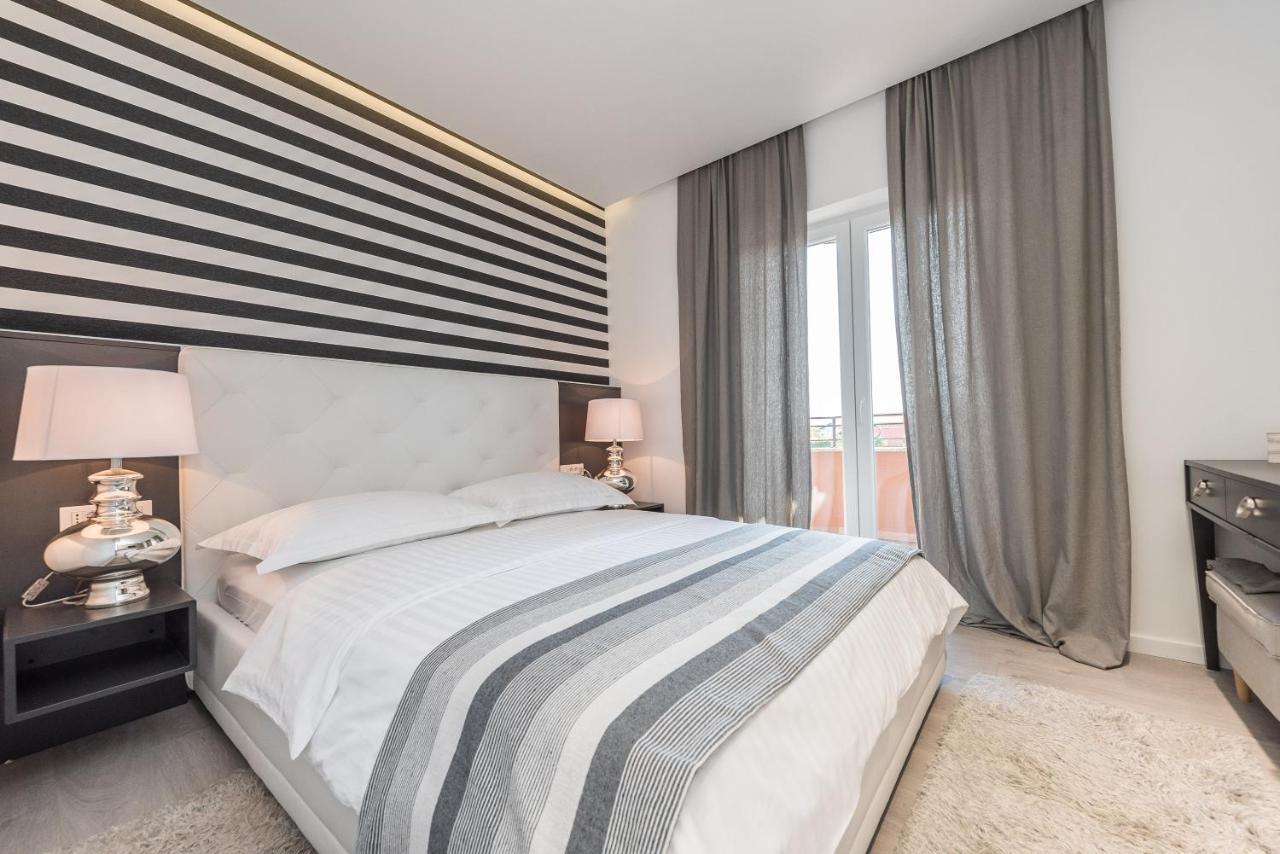 Luxury Apartments Garden Sukosan Luaran gambar