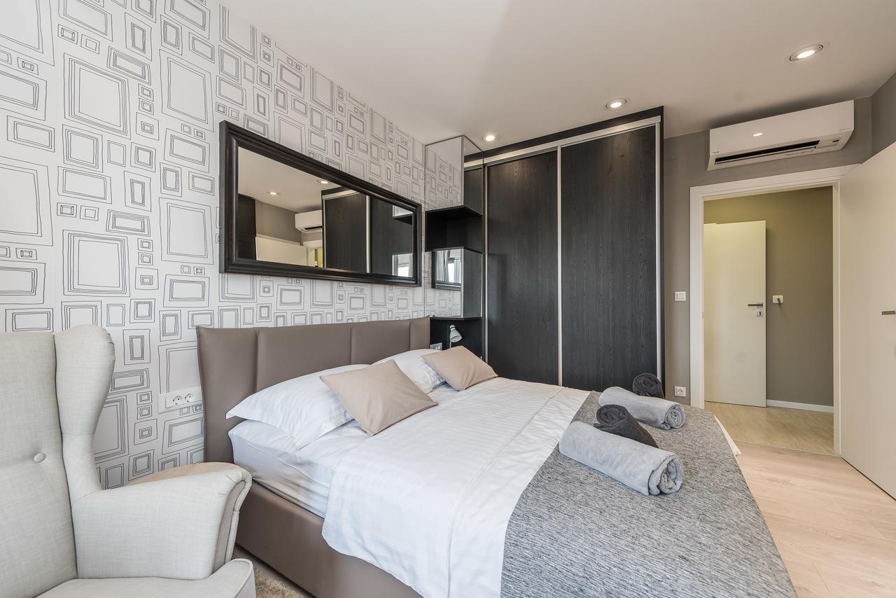 Luxury Apartments Garden Sukosan Luaran gambar
