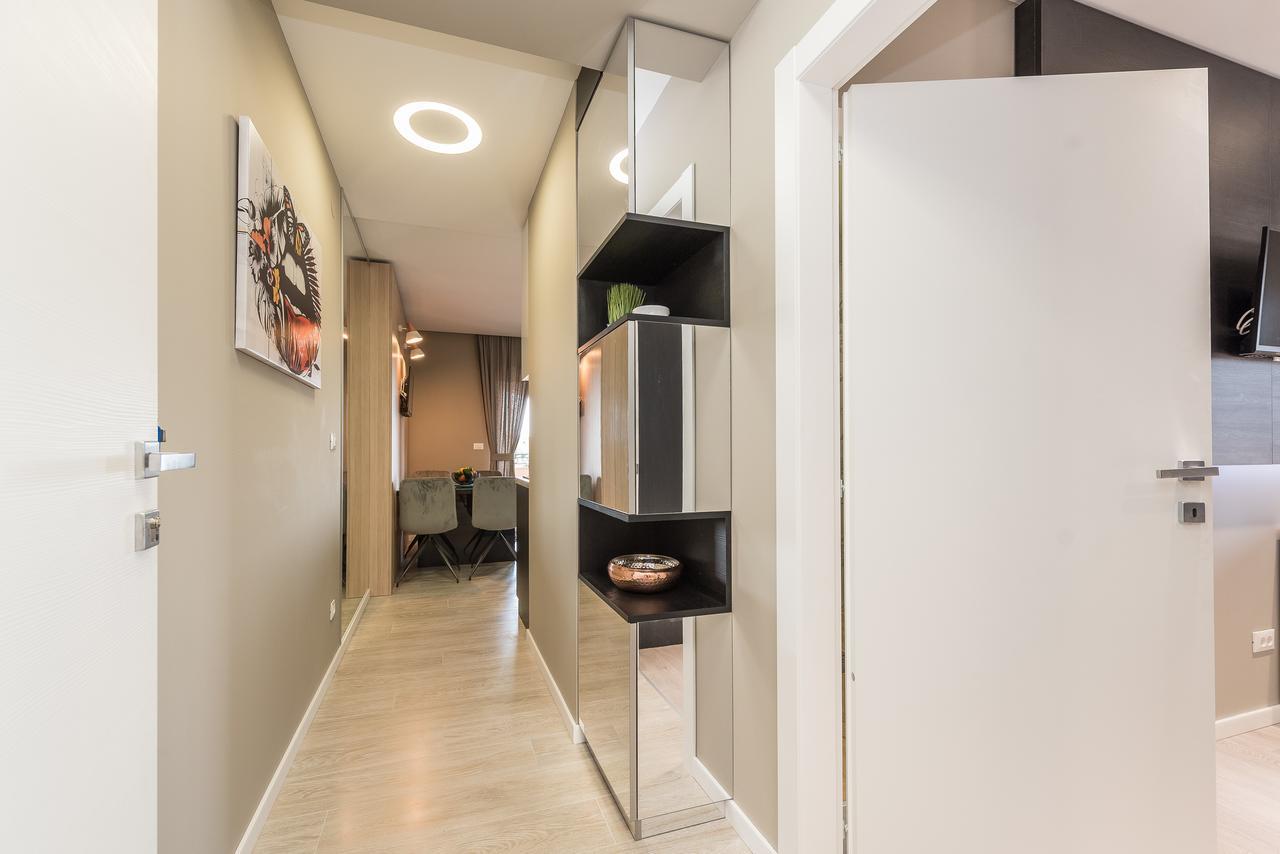 Luxury Apartments Garden Sukosan Luaran gambar