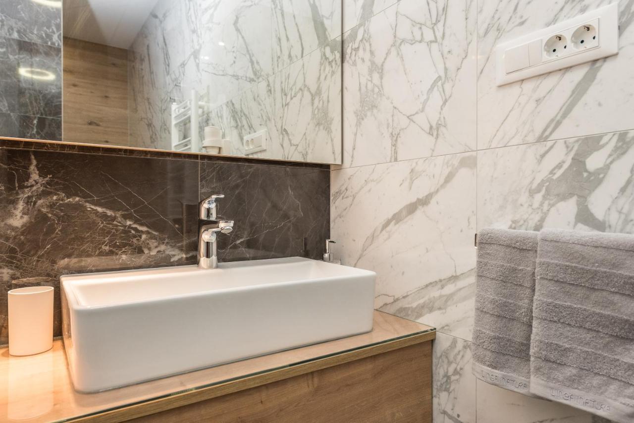 Luxury Apartments Garden Sukosan Luaran gambar