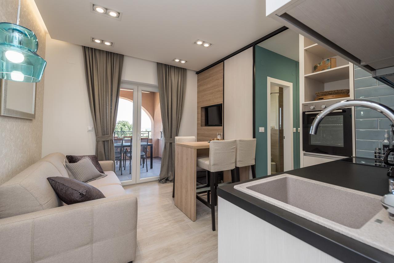 Luxury Apartments Garden Sukosan Luaran gambar