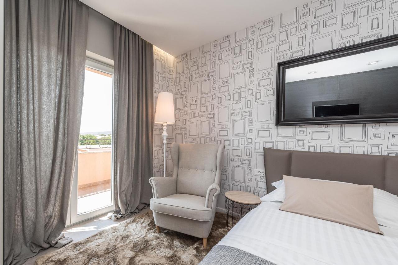 Luxury Apartments Garden Sukosan Luaran gambar