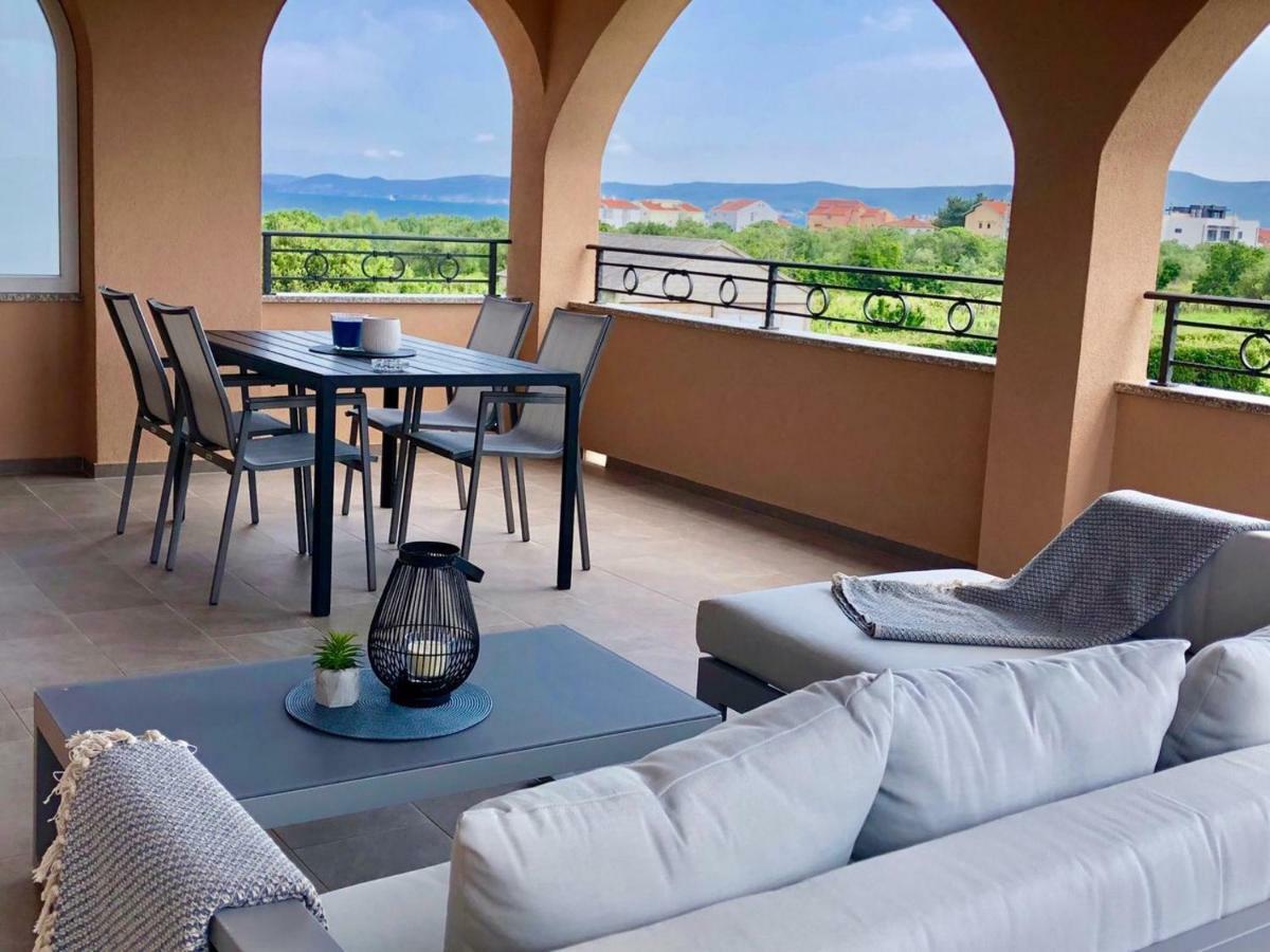 Luxury Apartments Garden Sukosan Luaran gambar