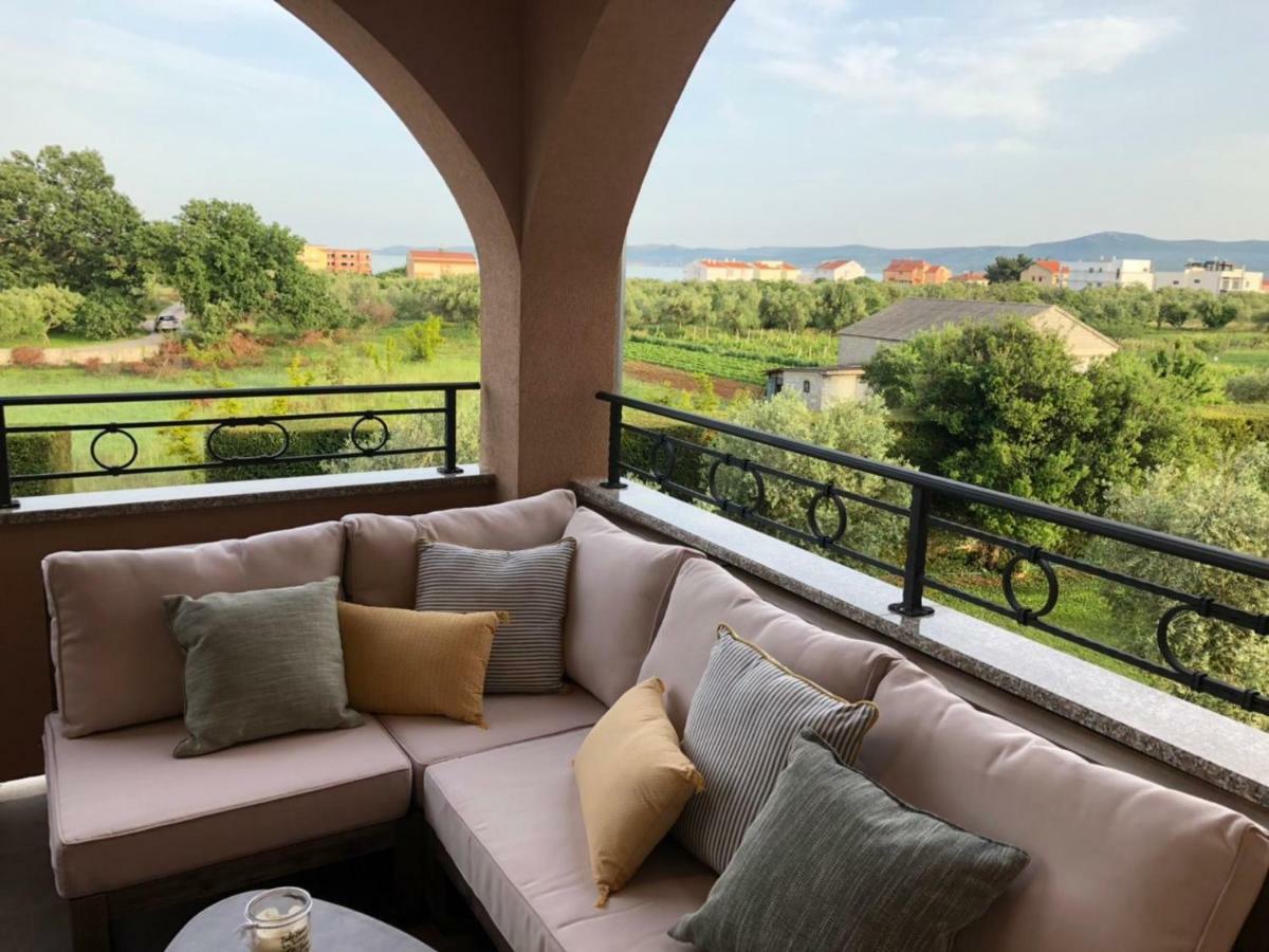 Luxury Apartments Garden Sukosan Luaran gambar